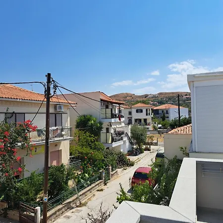 Rafkon Luxury Apartments - Myrina Exterior photo